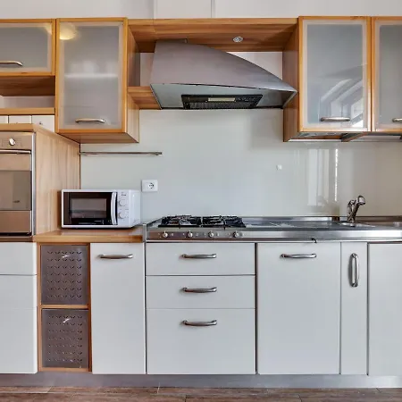 Apartment Belvilla By Oyo Daniele A *
